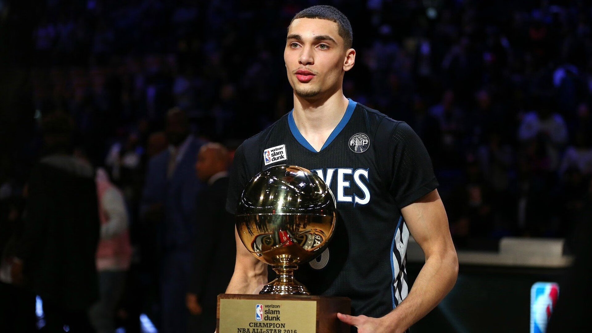 爱游戏体育APP下载-_湖人队团结奋战，力争季后赛门票_，2021赛季湖人队